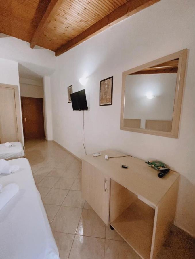 ديرمي Hotel Belle Vue المظهر الخارجي الصورة
