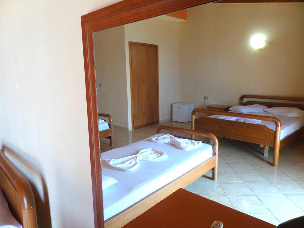 ديرمي Hotel Belle Vue الغرفة الصورة