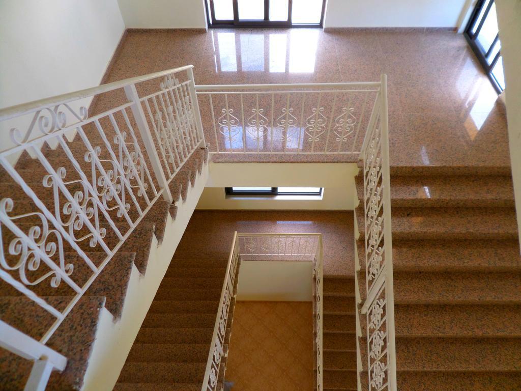 ديرمي Hotel Belle Vue المظهر الخارجي الصورة